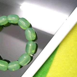 sỉ chuỗi đeo tay phong thủy đá xanh