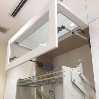 Giá bát nâng hạ