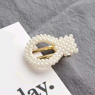 kẹp tóc đính hạt cườm