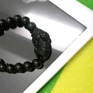 nhiều mẫu chuỗi đeo tay phong thủy