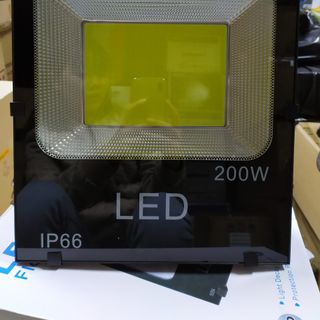 Đèn pha LED 200W chip COB ánh sáng trắng giá sỉ