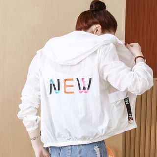 Áo dù nữ thêu NEW
