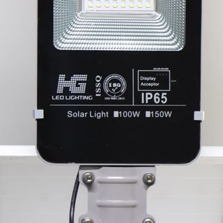 Đèn led pha đường phố năng lượng mặt trời HG