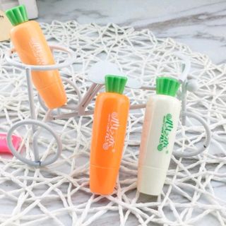 son dưỡng có màu hồng mùi trái cây