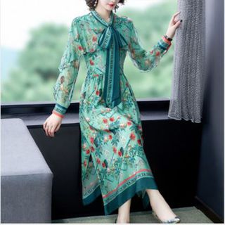 Đầm Xòe Họa Tiết Cao Cấp SV1