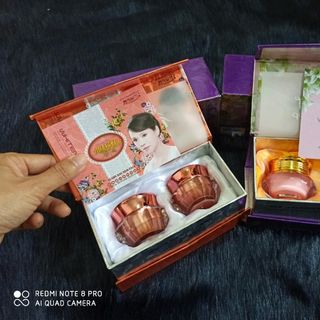 Đôi cam-Đôi Hồng ngày đêm hoàng cung