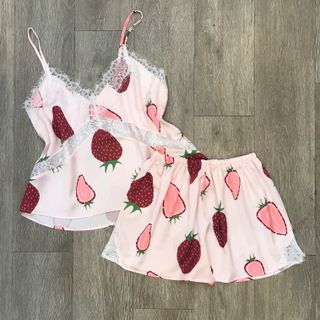 Pijama đồ bộ mặc nhà đùi Trái dâu phối ren chất lụa in nhiệt siêu mịn giá sỉ