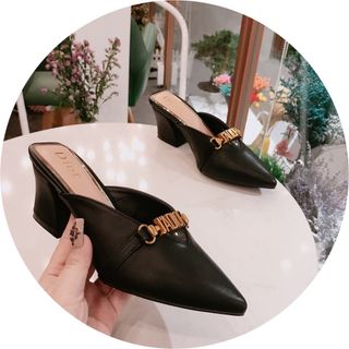 Dép sục got vuông chất da