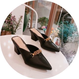 Dép sục got vuông chất da