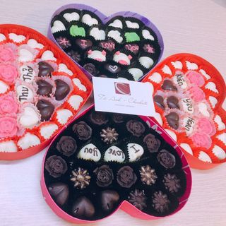 Hộp socola Valentine 2020