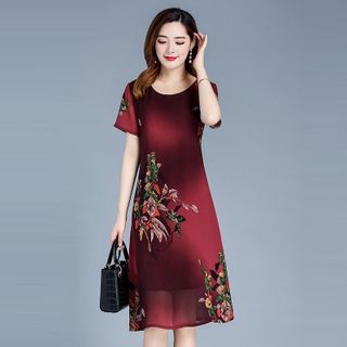 Đầm Đỏ Oversize In Hình 3D Họa Tiết Silk Lụa