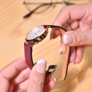 Đồng hồ nữ Doukou ánh dạ quang dây da cao cấp