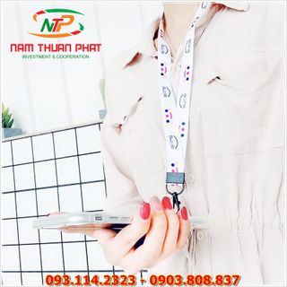 Dây đeo thẻ satin Smile v2