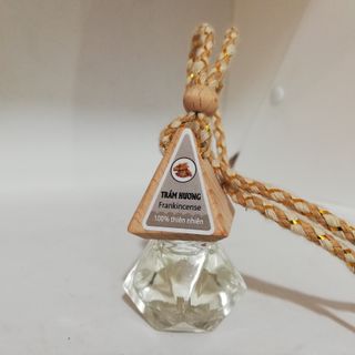 Tinh dầu VANI lọ treo xe ô tô AP31