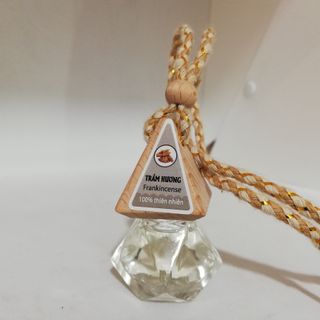 Tinh dầu VANI lọ treo xe ô tô AP31