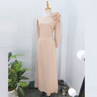 Áo Dài Nude Cách Tân Cài Hoa Nổi Vai Bồng
