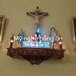 Bàn thờ Công Giáo bằng gỗ đẹp giá rẻ