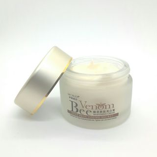 Kem Dưỡng Da Ban Đêm Tinh Chất Nọc Độc Ong Chúa Monsa Bee Peptide Whitening Cream 50g