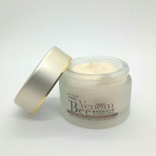 Kem Dưỡng Da Ban Đêm Tinh Chất Nọc Độc Ong Chúa Monsa Bee Peptide Whitening Cream 50g