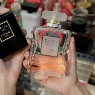 NƯỚC HOA DÀNH CHO NỮ MÙI CỰC THƠM LƯU HƯƠNG CỰC LÂU