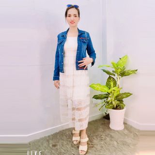Set Áo Khoác Jean Và Đầm Ren Tầng 2 Dây
