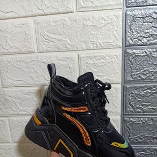 Giầy thể thao độn đế