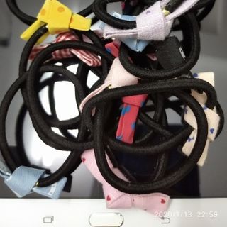 Combo 10 cột tóc đủ màu
Giá sỉ 22k / 10 cái
Combo 50 cái 100k