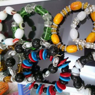 Chuỗi đeo tay mix đủ mẫu đủ màu