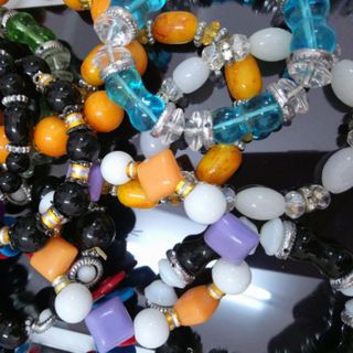 Chuỗi đeo tay mix đủ mẫu đủ màu