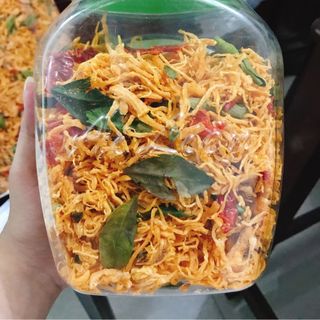 KHÔ GÀ LÁ CHANH