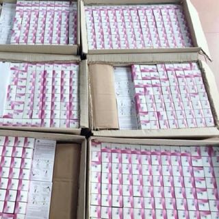 Tinh Dầu Thơm Ngân Bình Dạng Treo