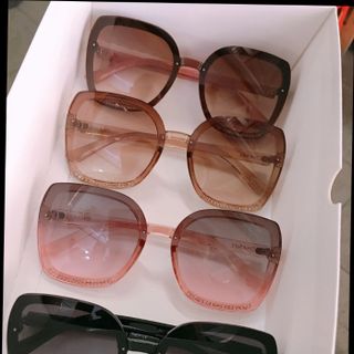 Kính mát viền hột