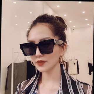 Kính mát viền vàng
