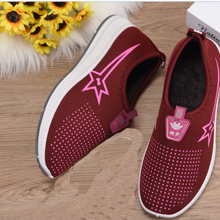 giày thể thao nữ ngôi sao