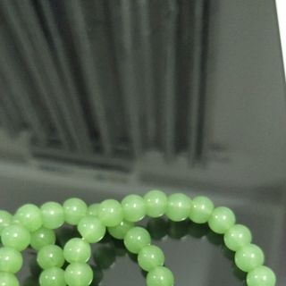 Chuỗi đeo tay đá xanh lá 8 li