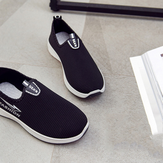 giày lười nữ đen