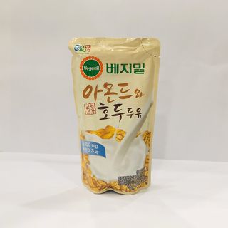 Sữa hạt hạnh nhân óc chó thùng 60 túi hoặc 64 hộp