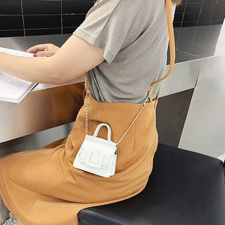 Túi đeo chéo mini ulzzang nắp vuông D774