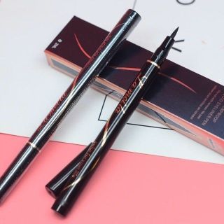 Bút Kẻ Mắt nước Không Lem Không Trôi Lameila