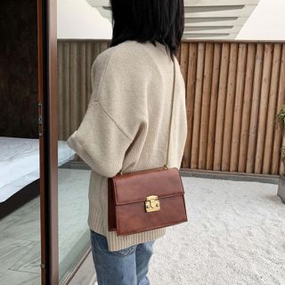 Túi đeo chéo nữ BASSIC da trơn sang trọng D773
