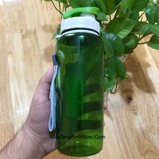 Bình Nước Nhựa Thể Thao Tập Gym Có Dây Đeo 720ml Q010 - Màu Xanh Lá