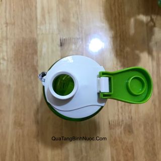 Bình Nước Nhựa Thể Thao Tập Gym Có Dây Đeo 720ml Q010 - Màu Xanh Lá