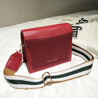Túi đeo chéo Vintage phong cách cá tính D720
