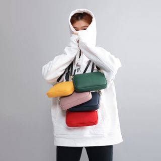 Túi đeo chéo đeo ngực da mềm D697