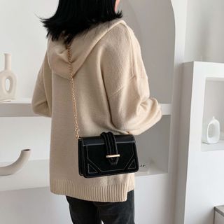 Túi đeo chéo vuông phối nhung cá tính D736