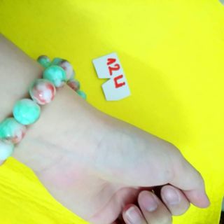 Đủ màu chuỗi 12li đeo tay phong thủy rất nhiều màu
