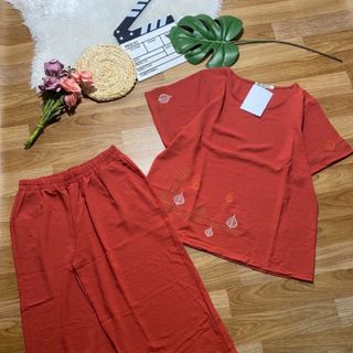Bộ đủi cao cấp trung niên
