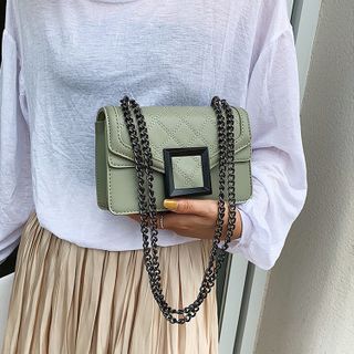 Túi Nắp Khóa Vuông Thời Trang Hàn Quốc D669