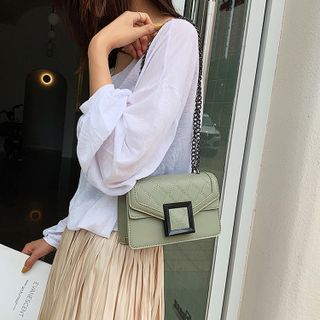 Túi Nắp Khóa Vuông Thời Trang Hàn Quốc D669