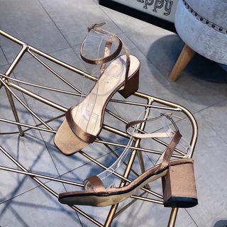 Giày sandal lụa